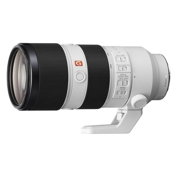 Sony 70-200mm f/2.8 GM zoom lens