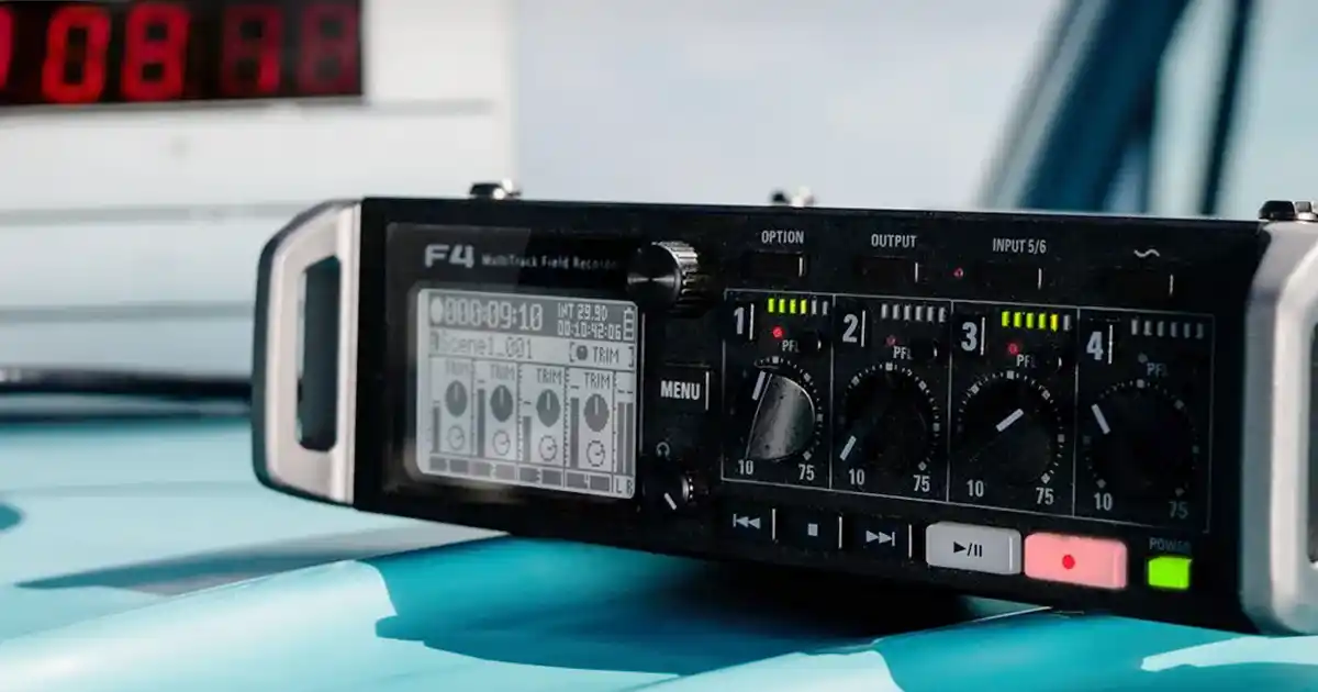 Zoom F4 Field Recorder Rental